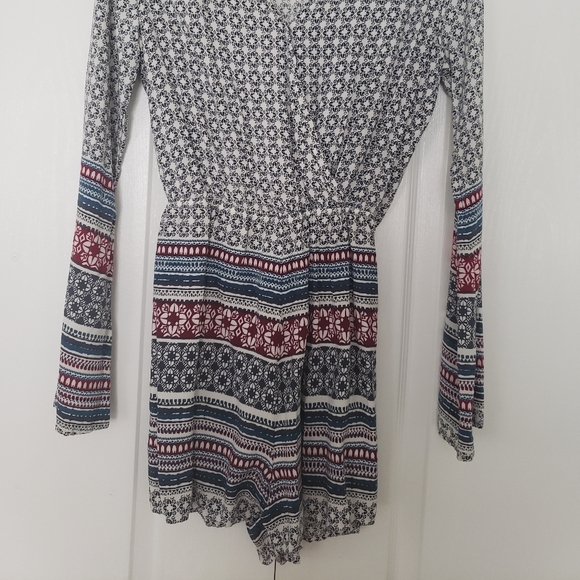 Romper from ardene small size - Picture 4 of 4